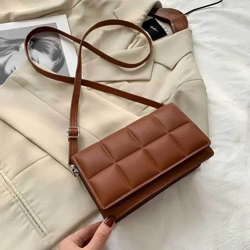 Bolso Crossbody Pequeño de Cuero PU - Diseño Cuadrado Moderno